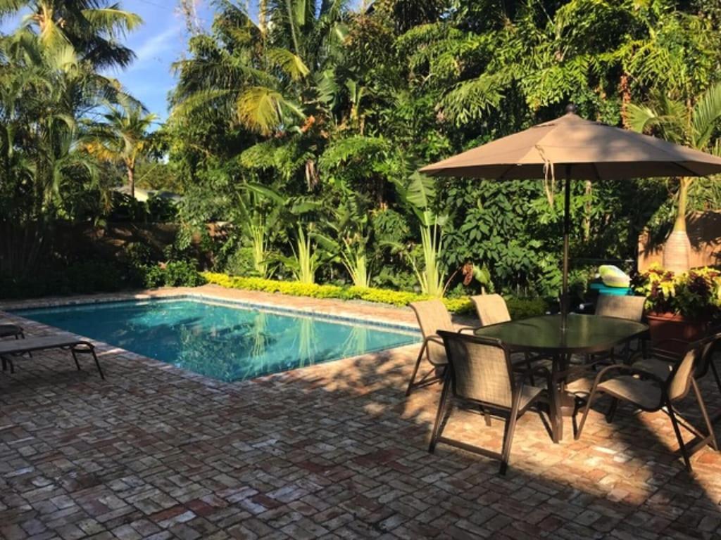 Case De Leon From The 1920'S Is A Piece Of Floridas Relaxing History West Palm Beach Exterior photo